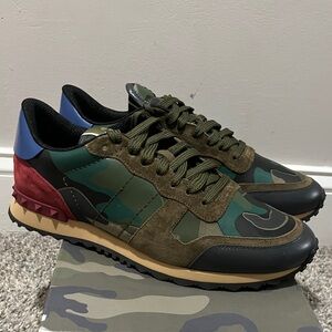 Valentino rockrunner camouflage sneakers Men’s Size 43